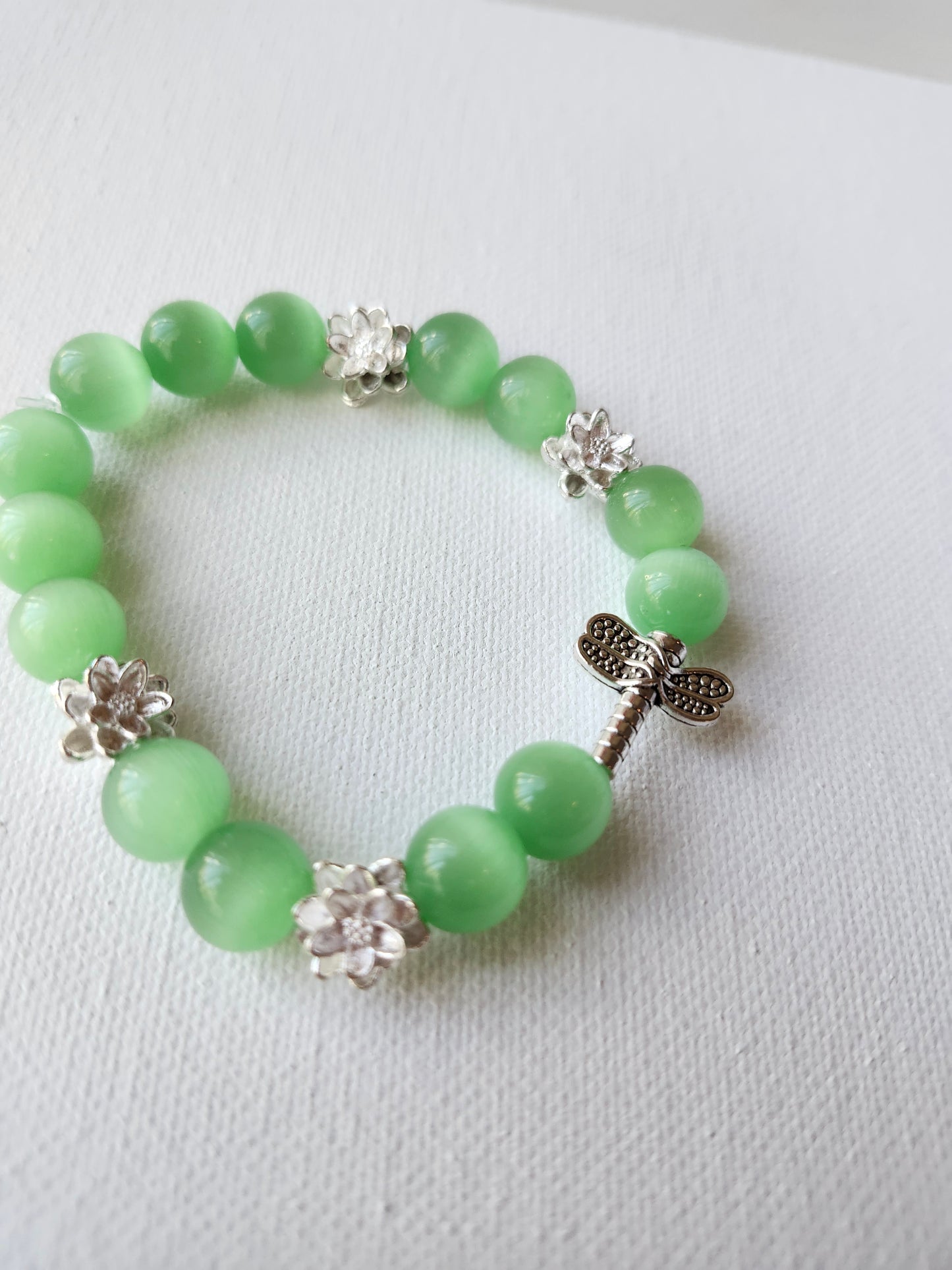 Dragonfly Haze Glass Bead Bracelet